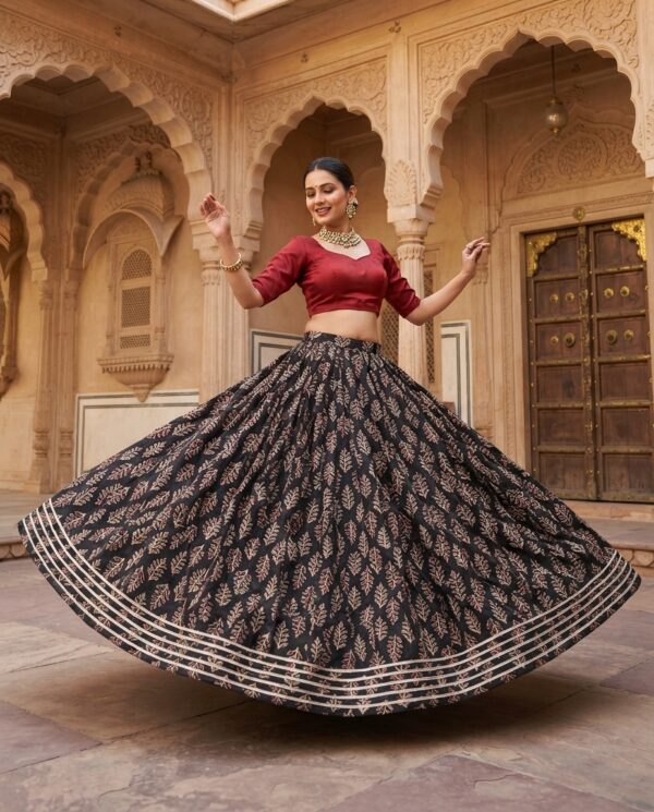40000003 (1) Ajrakh Leaf Buti Print